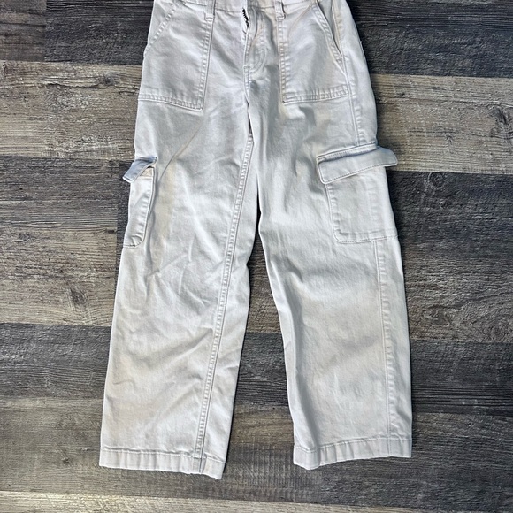 abercrombie kids Other - Abercrombie Kids Cream Cargo Bottoms Relaxed Fit